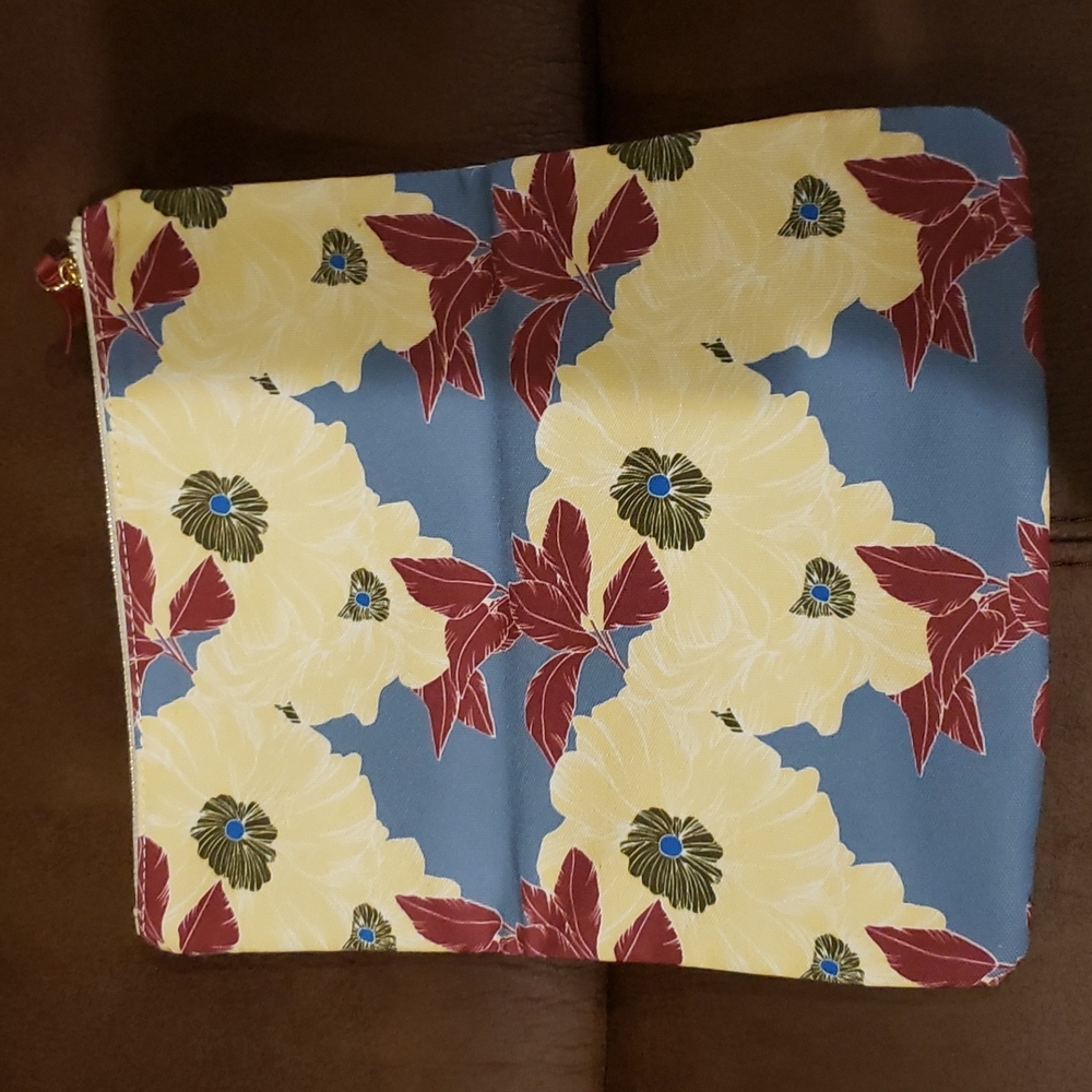 NWOT Rachel Pally cosmetic bag clutch